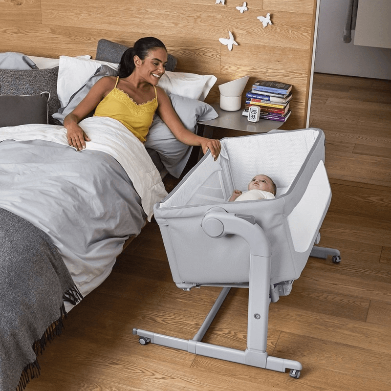 chicco bedside crib