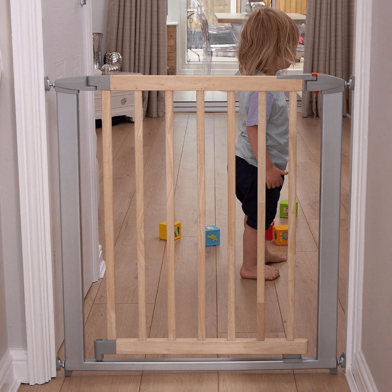 extendable stair gate