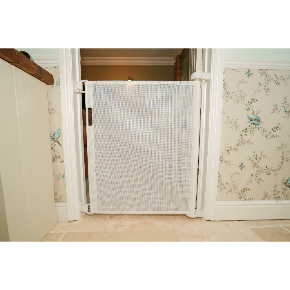 pressure fit retractable stair gate