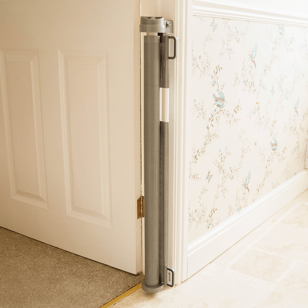 Callowesse Air Retractable Stair Gate Grey Extendable to 140cm