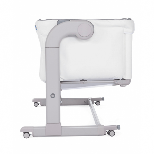 Chicco Next2Me Magic Side Sleeping Crib Bedside Crib White Snow