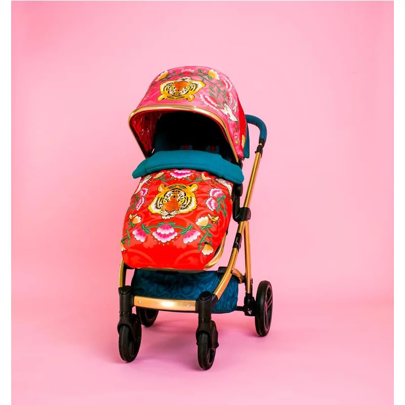 Paloma Faith Anarchy in the Nursery Wow Pram & Pushchair 15