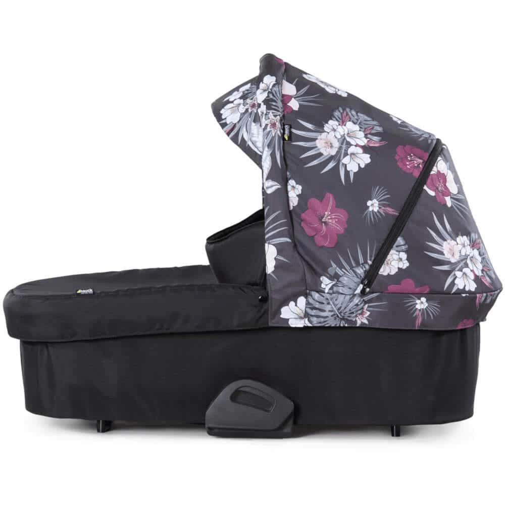 saturn travel cot