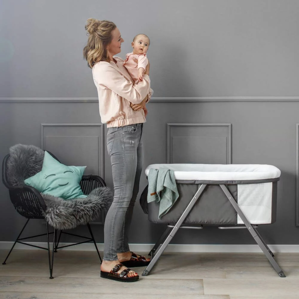 Hauck bedside crib sale