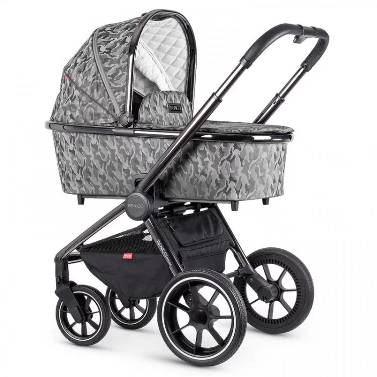 Venicci Tinum FREE Isofix Base 3 in 1 Camo Grey 13 Piece Bundle