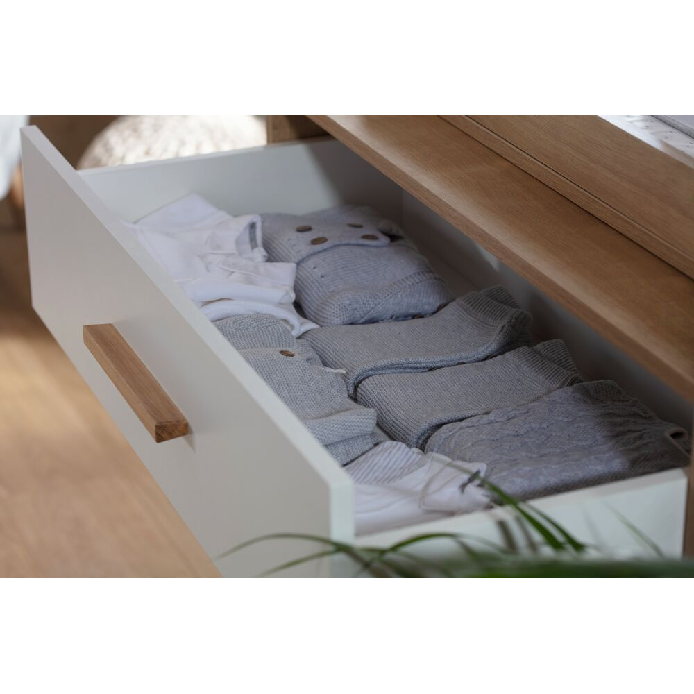 Silver Cross Westport Dresser lifestyle open drawers