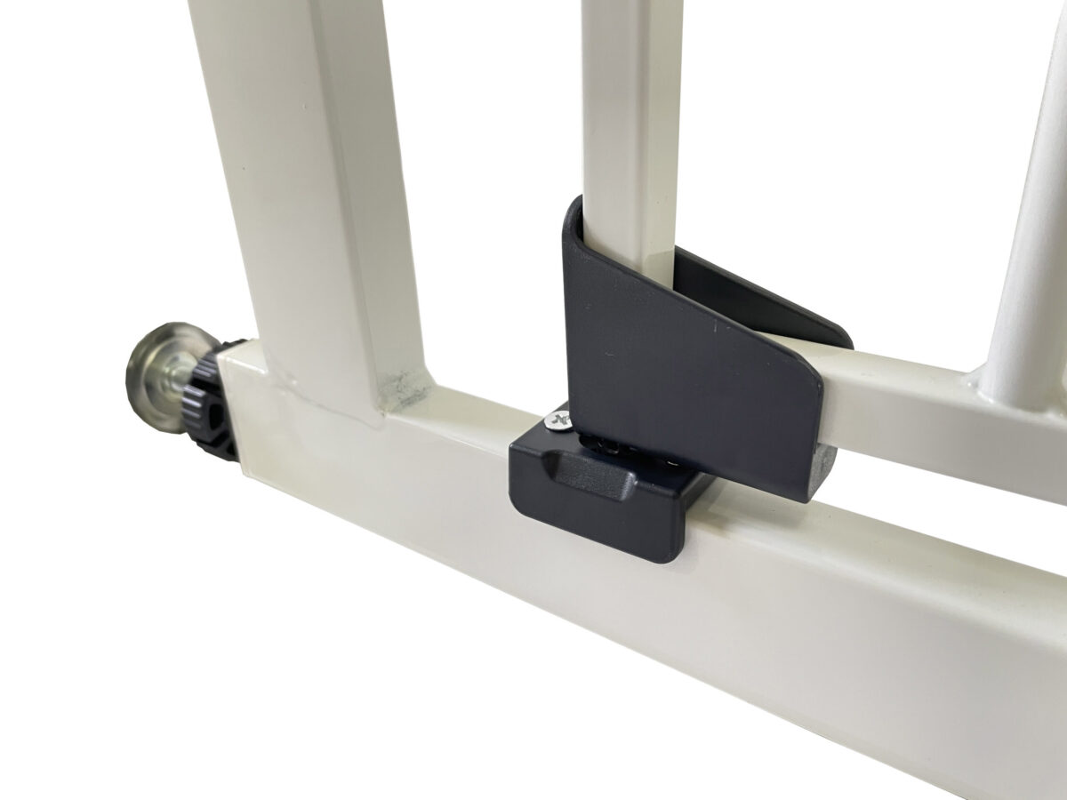 Callowesse Kuvasz Stair Gate 76-83cm cm x H76cm | Pressure Fit | Suitable for Doors and Stairs | White - Image 12