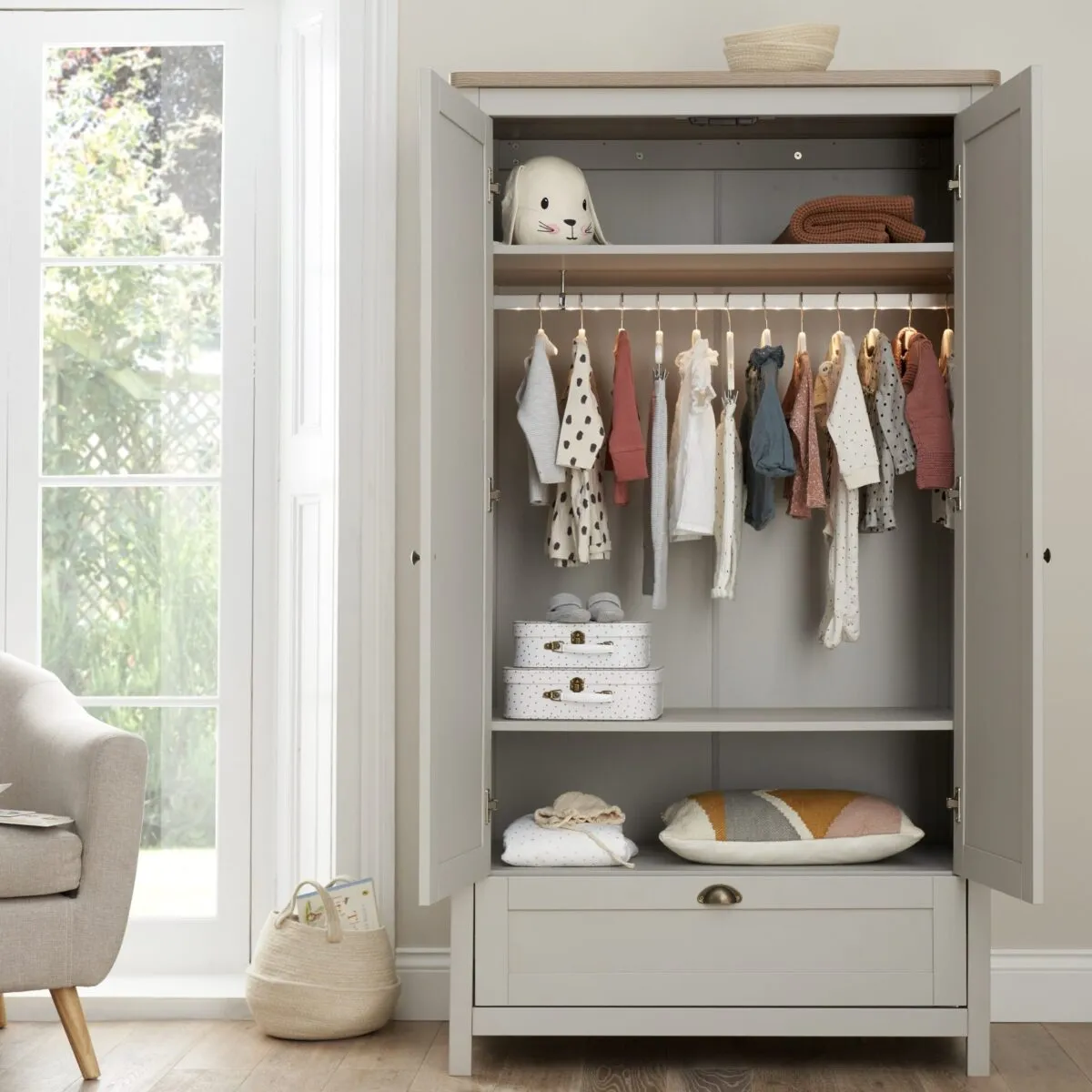 Tutti Bambini Verona 3 Piece Nursery Furniture Room Set Includes Cot Bed, Chest Changer and Wardrobe - Image 9