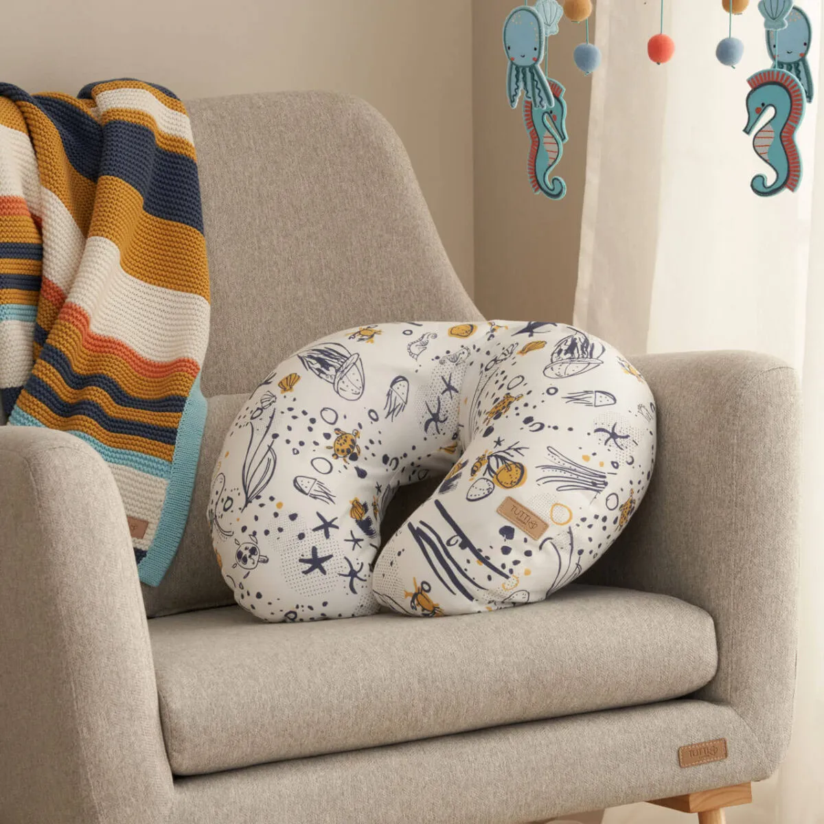 Tutti Bambini Feeding Pillow - Image 7