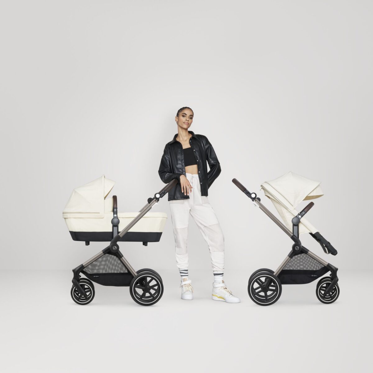 Cybex EOS Lux Pushchair & Carrycot Bundle | 2023 Edition | 7 Piece Bundle - Image 10