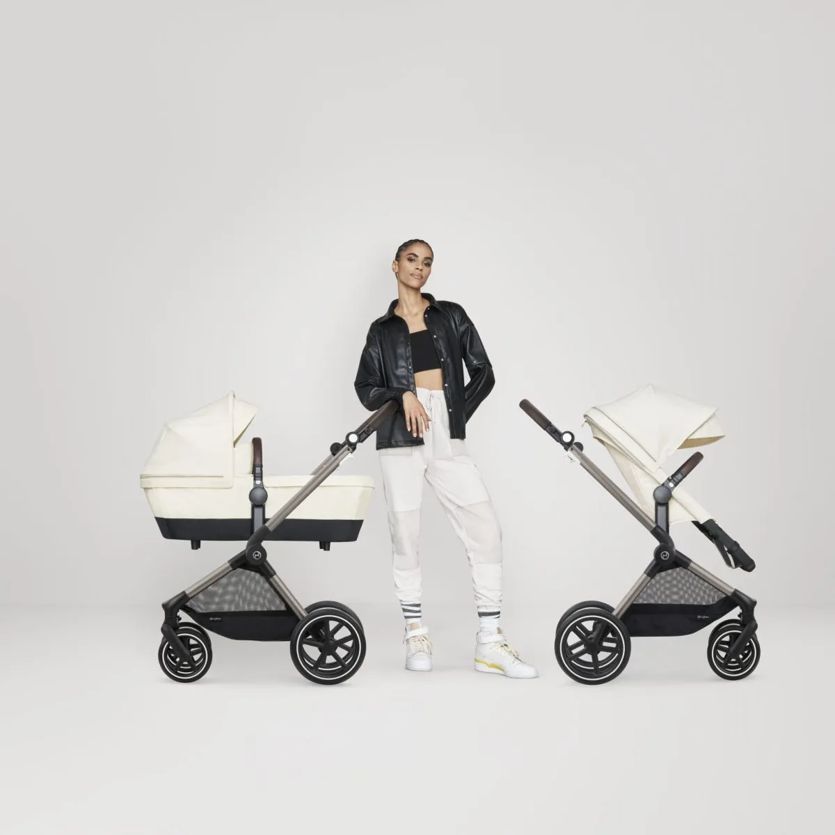 Cybex EOS Lux Pushchair & Carrycot Bundle | 2023 Edition | 7 Piece Bundle - Image 10