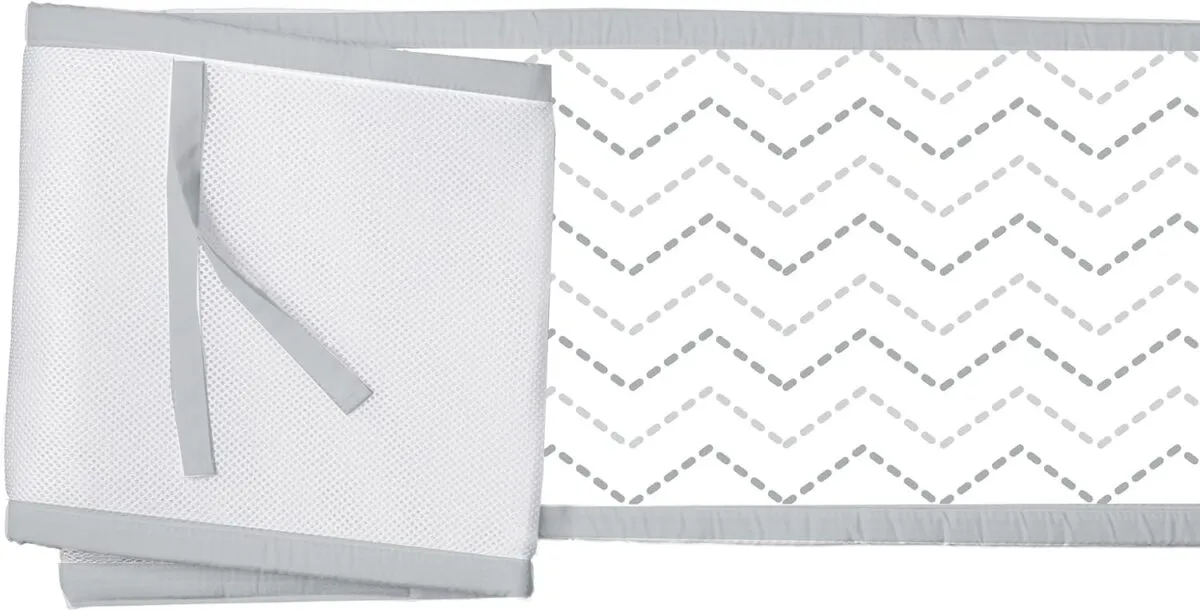 BreathableBaby Mesh Liner 4 Sided - Grey Chevron - Image 3
