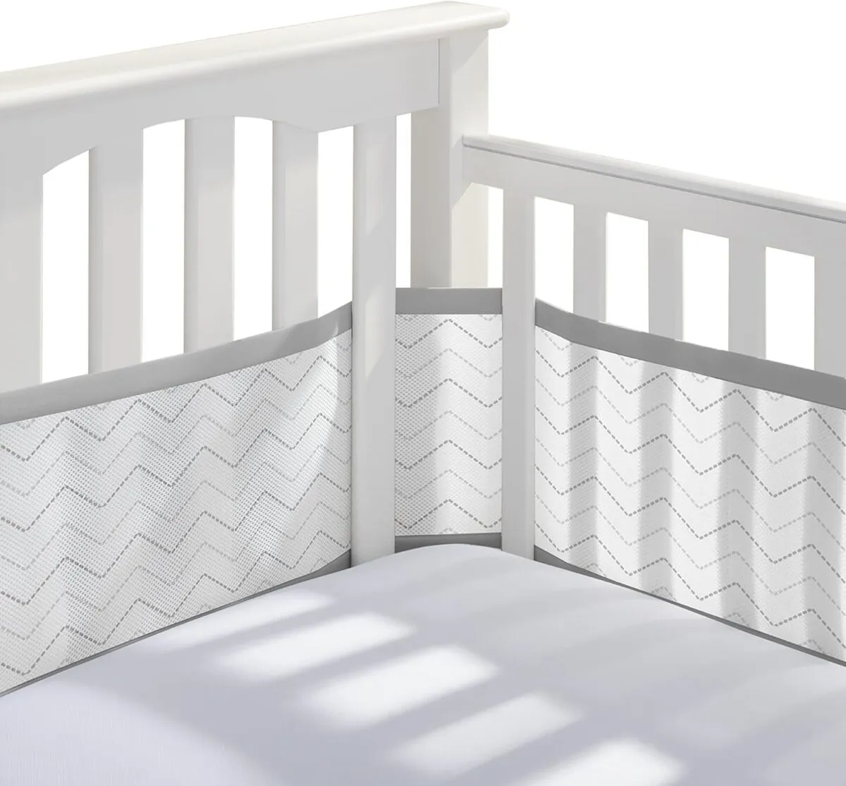 BreathableBaby Mesh Liner 4 Sided - Grey Chevron