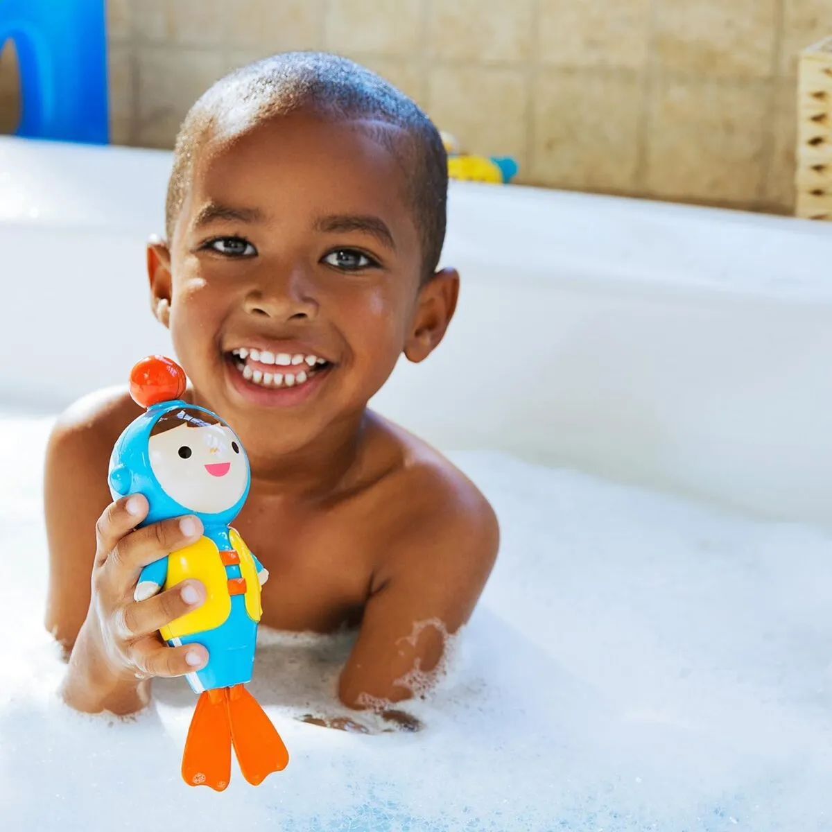 Munchkin Baby's First 3 Piece Bath Toy Gift Set - Image 4