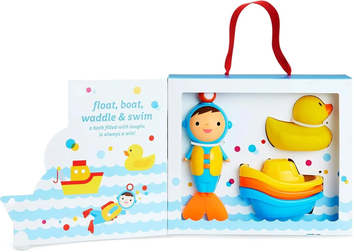 Munchkin Baby's First 3 Piece Bath Toy Gift Set - Image 2