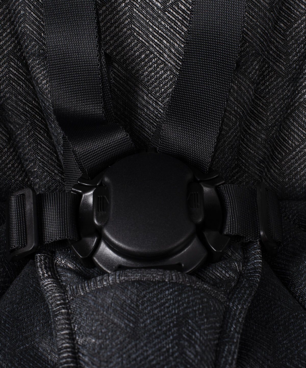Venicci Upline 3 in 1 Travel System with i-Size Car Seat & Base - Slate Grey - Image 10