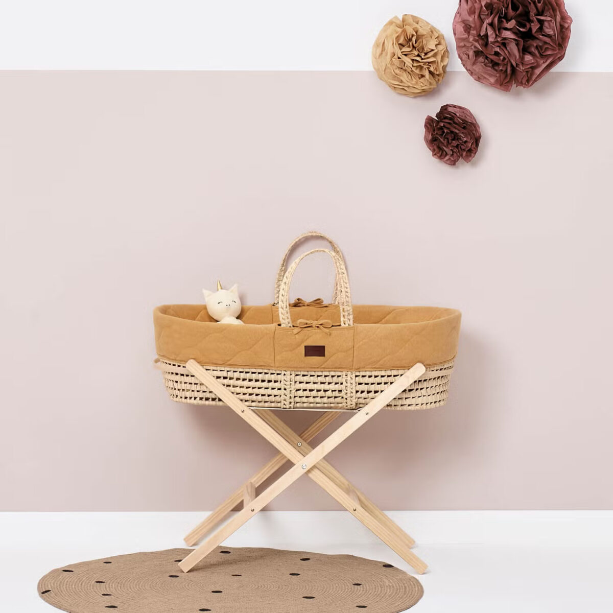The Little Green Sheep Natural Quilted Moses Basket & Mattress - Honey - Image 4