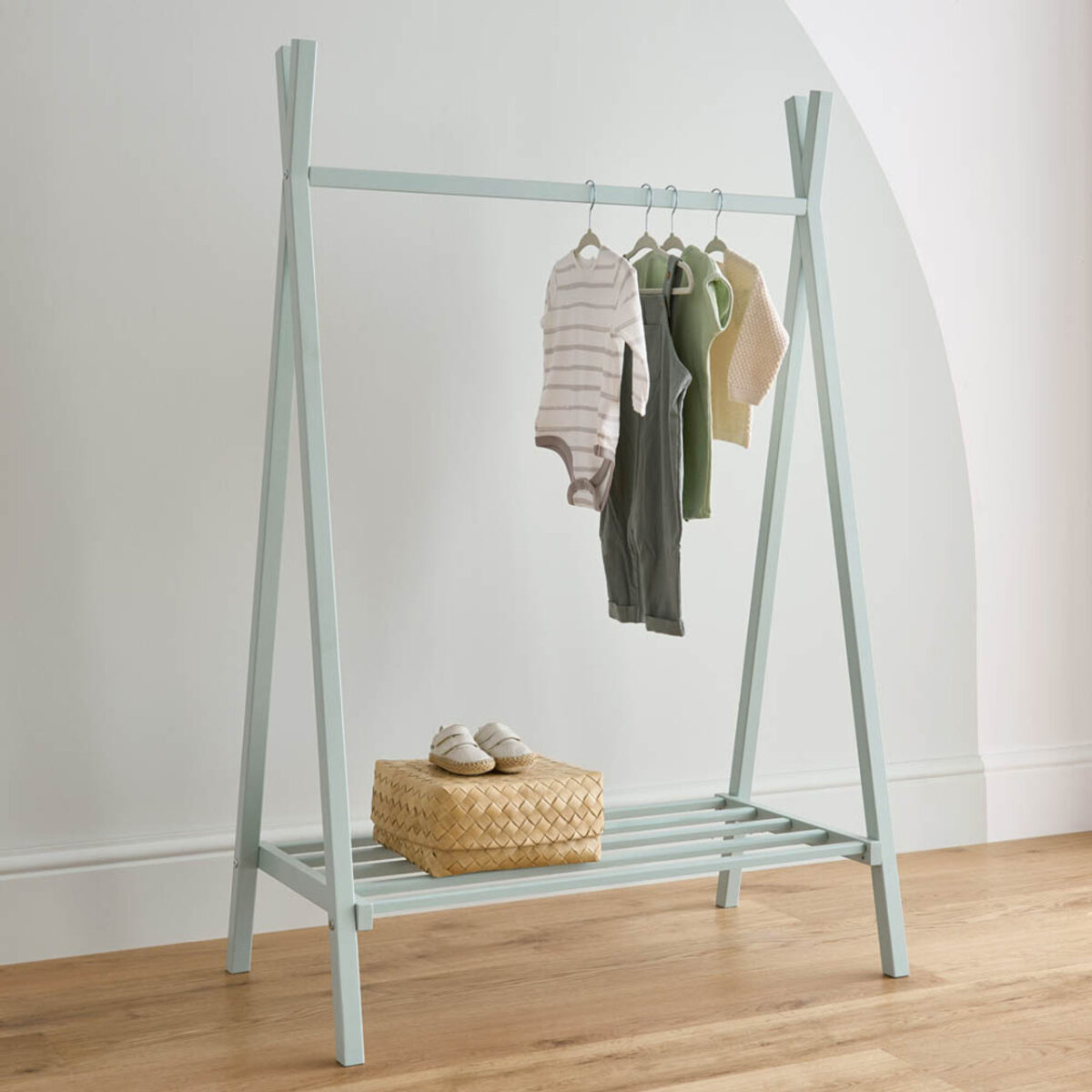 CuddleCo Nola Clothes Rail - Image 6