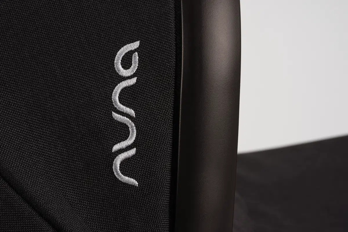 Nuna Demi NEXT Carry Cot | Caviar - Image 7
