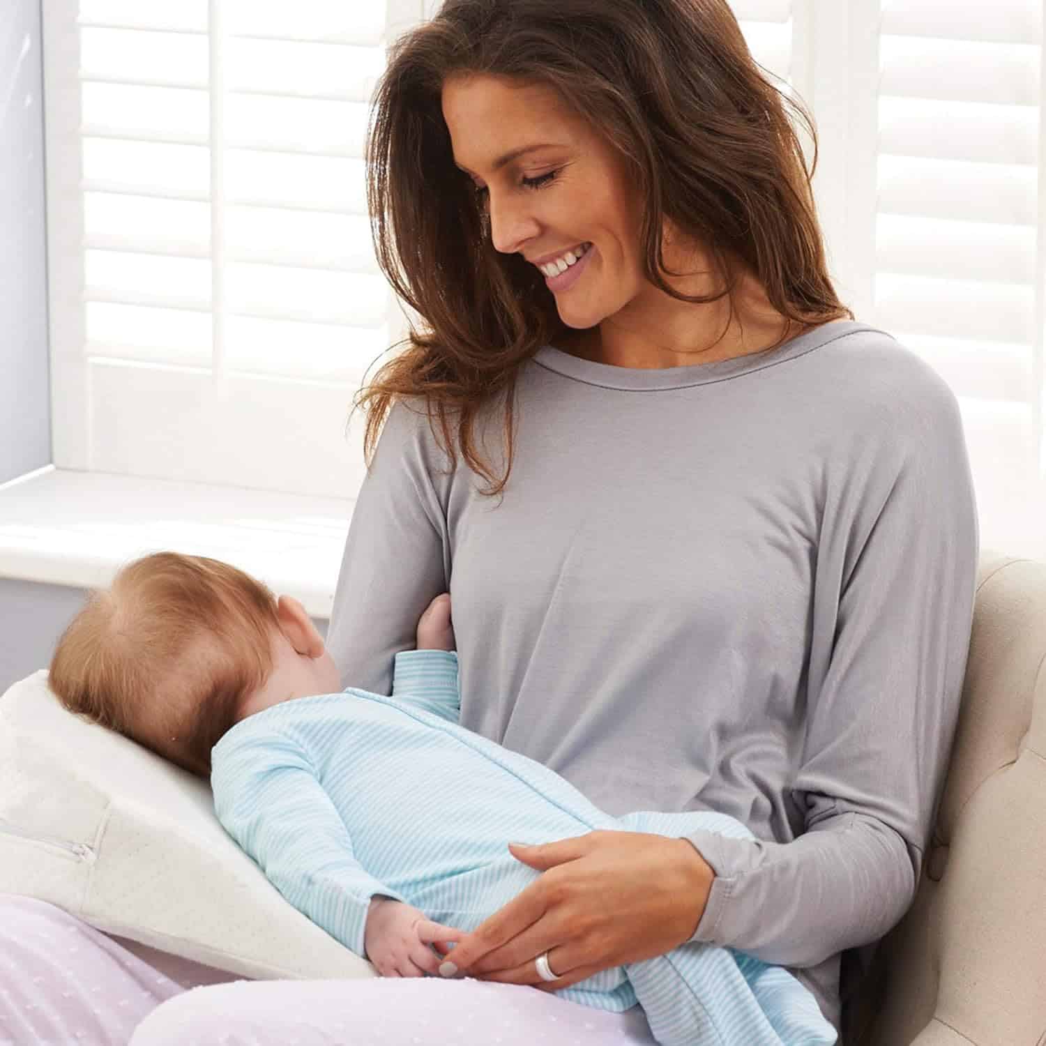 4-in-1 Pregnancy Support Pillow For Home Or Travel | Ease Neck, Back & Hip Pains - Image 5