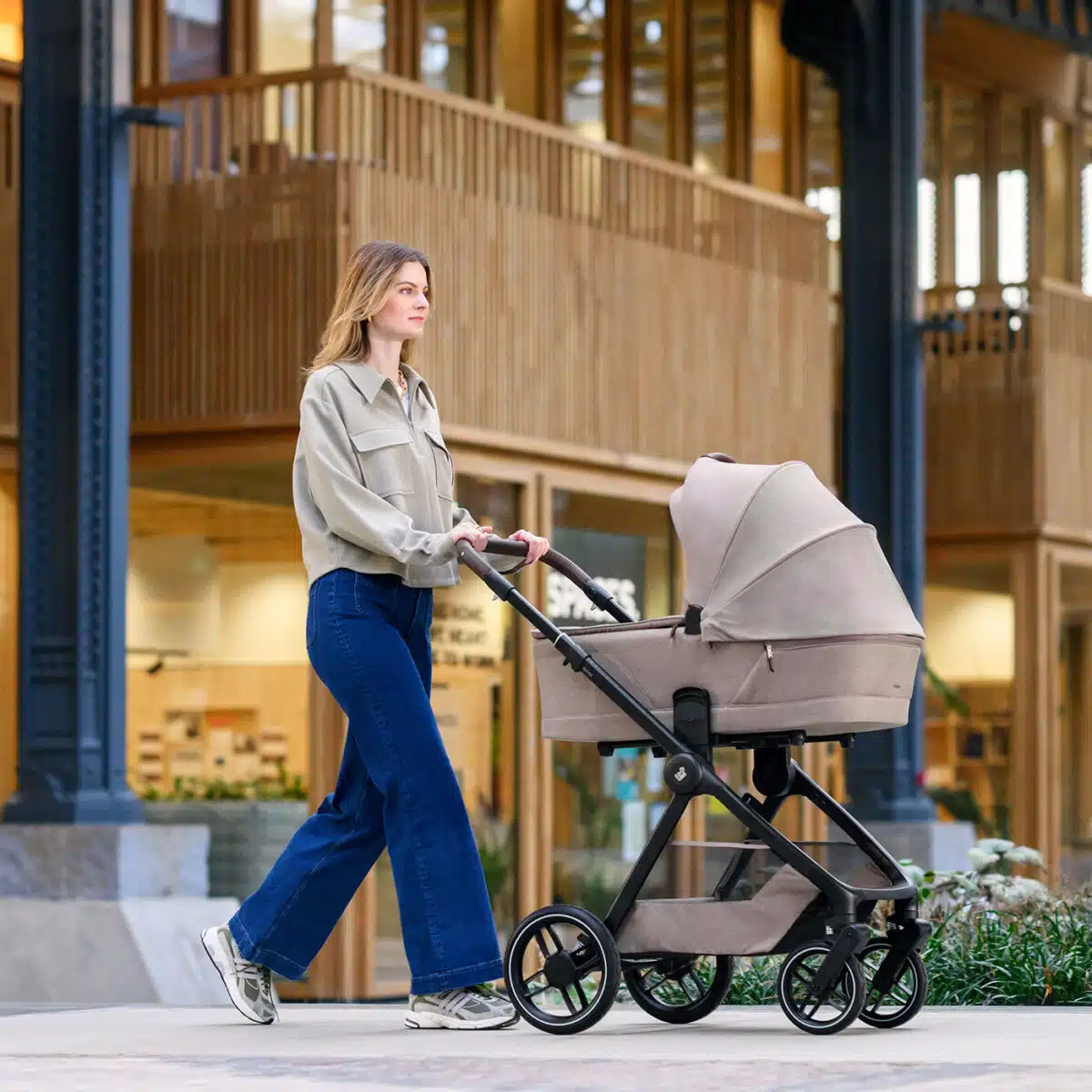 Maxi Cosi Oxford 9 Piece Travel System with Pebble 360 Pro Car Seat & Base - Image 36