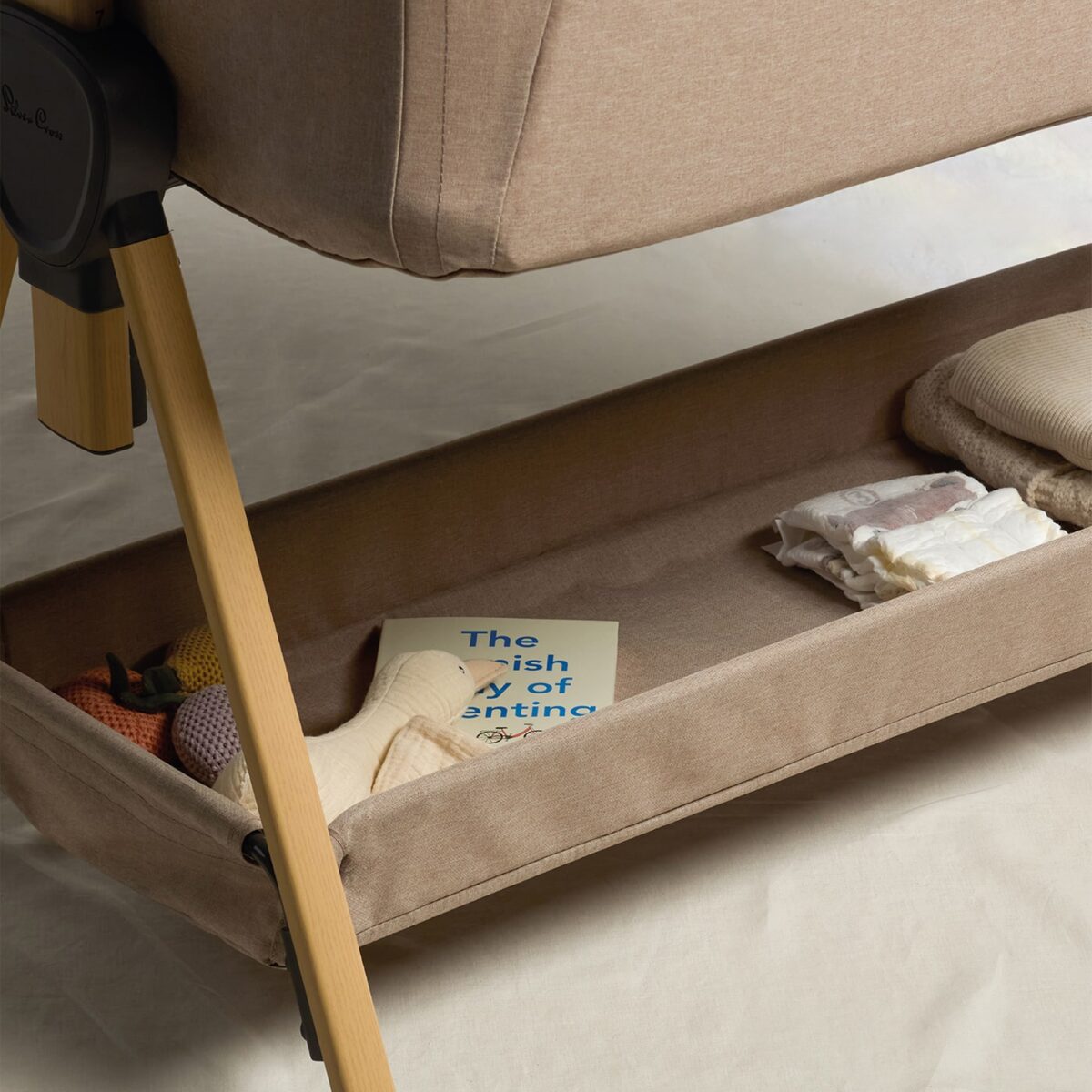 Silver Cross Lunar Bedside Crib - Oatmeal - Image 5