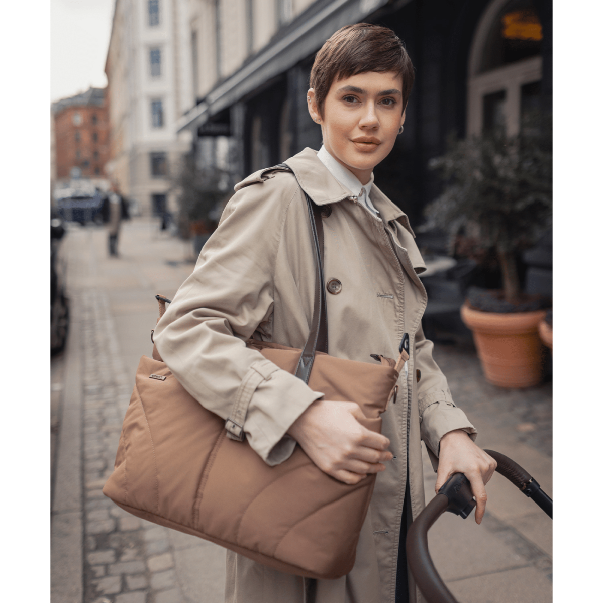 Venicci-Claro-Caramel-Carrycot-Session-3