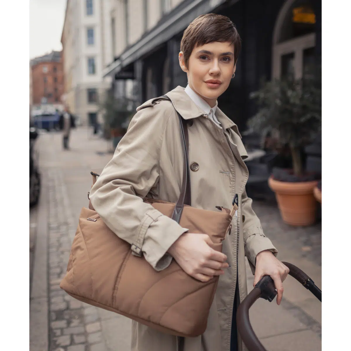 Venicci-Claro-Caramel-Carrycot-Session-3