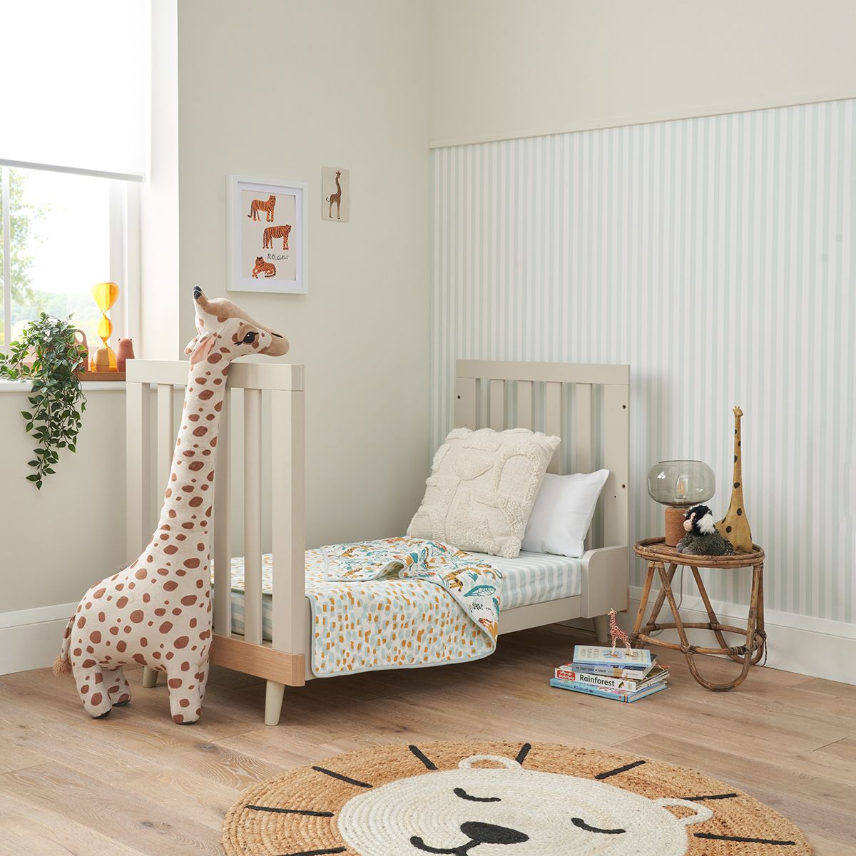 Tutti Bambini Hygge Mini 2 Piece Nursery Furniture Set - White/Light Oak - Image 6