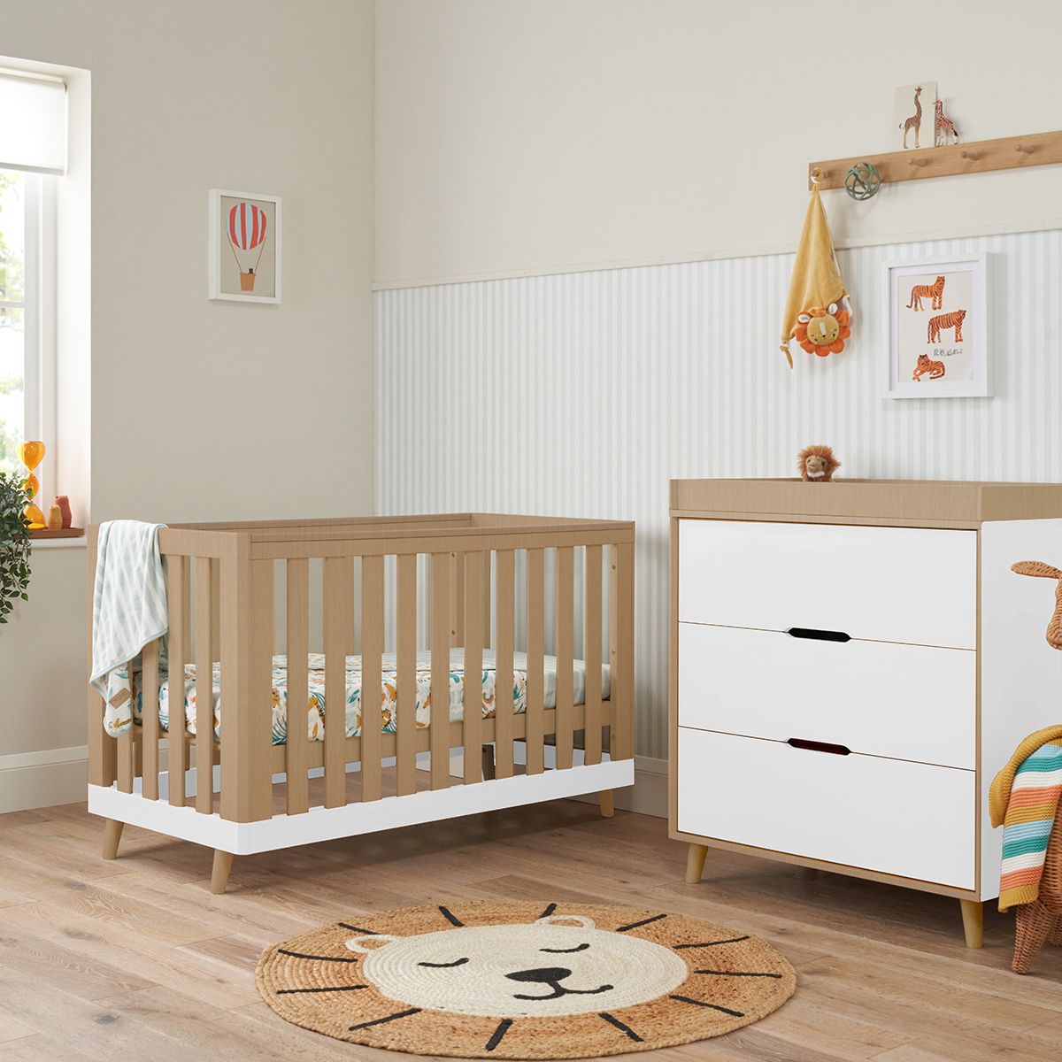 Tutti Bambini Hygge Mini 2 Piece Nursery Furniture Set - White/Light Oak - Image 2