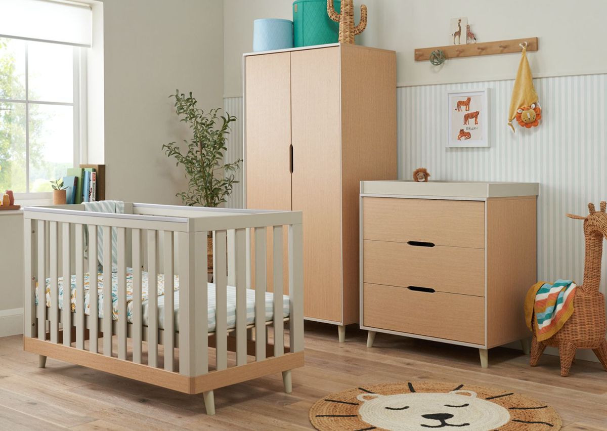 Tutti Bambini Hygge Mini 2 Piece Nursery Furniture Set - Light Oak/White Sand - Image 2