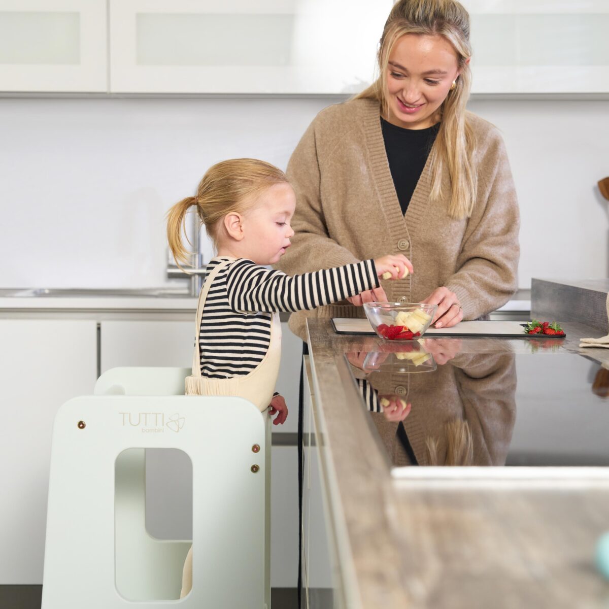 Helping-Hands-Montessori-Learning-Tower-9
