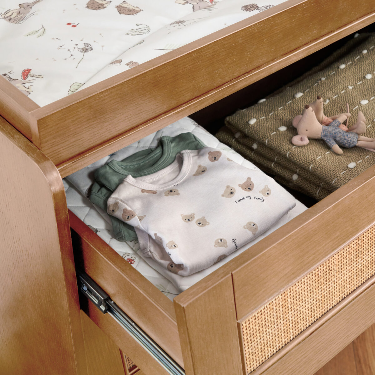 Japandi Chest Changer Light Oak 5
