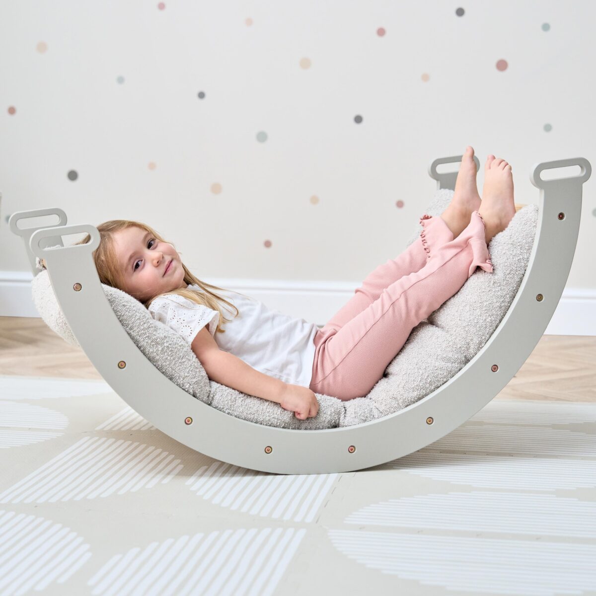 Scala-Montessori-Pikler-Climbing-Frame-Mushroom-12