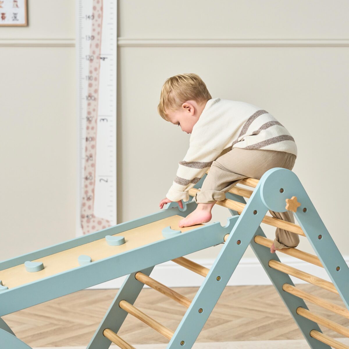 Scala-Montessori-Pikler-Climbing-Frame-Ocean-Stone-7