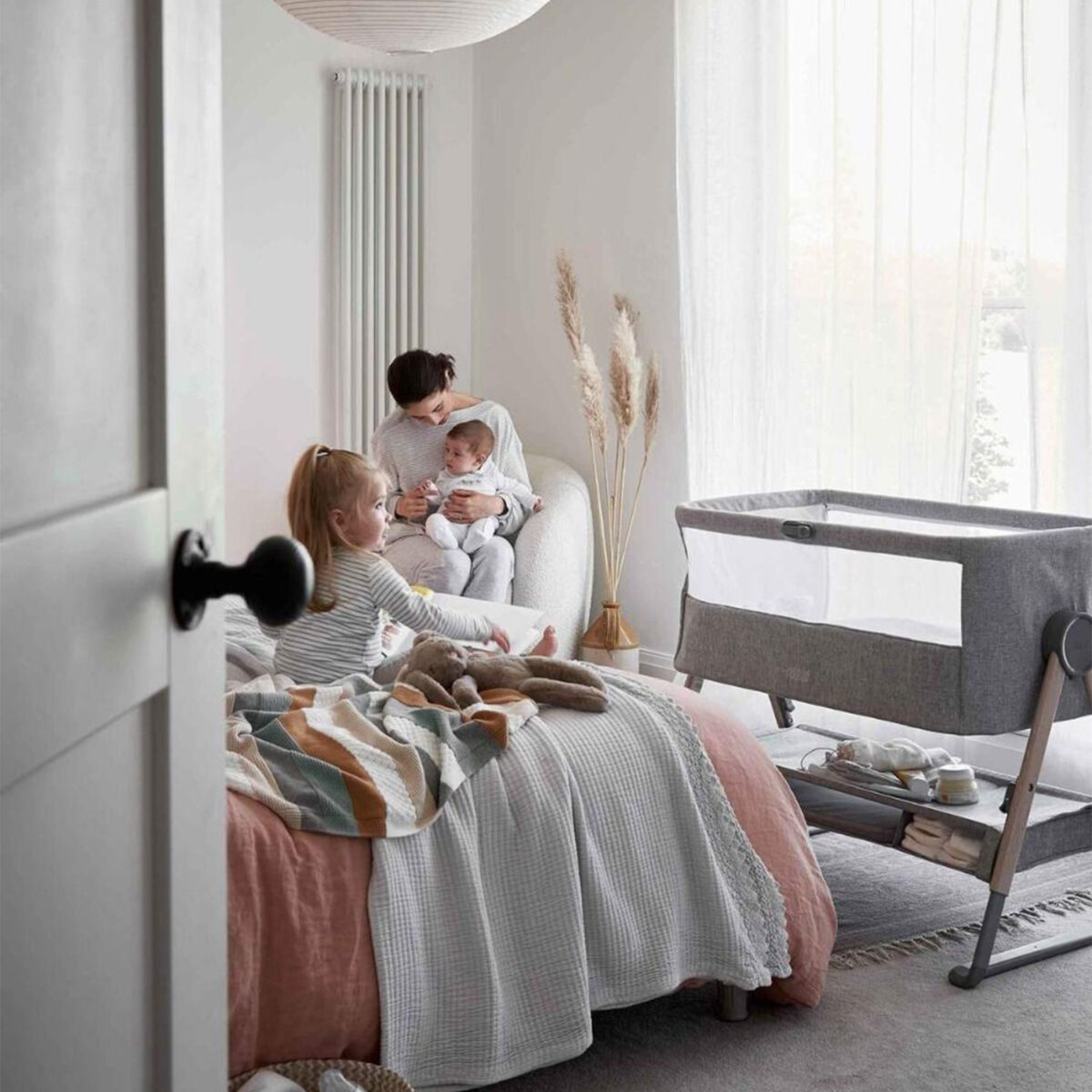 mamas and papas lua bedside crib grey14