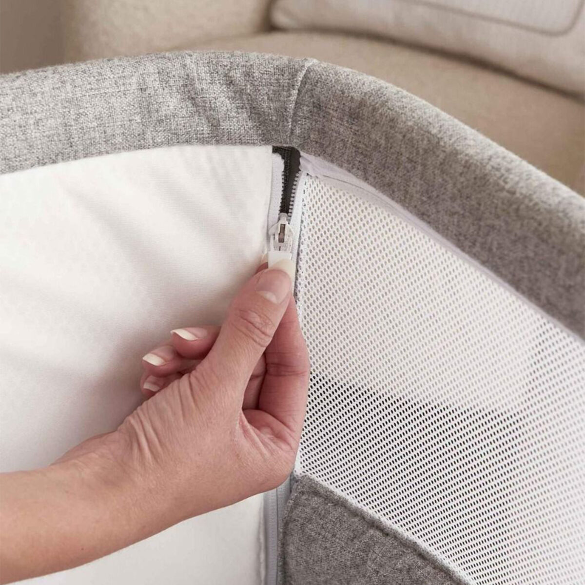mamas and papas lua bedside crib grey11