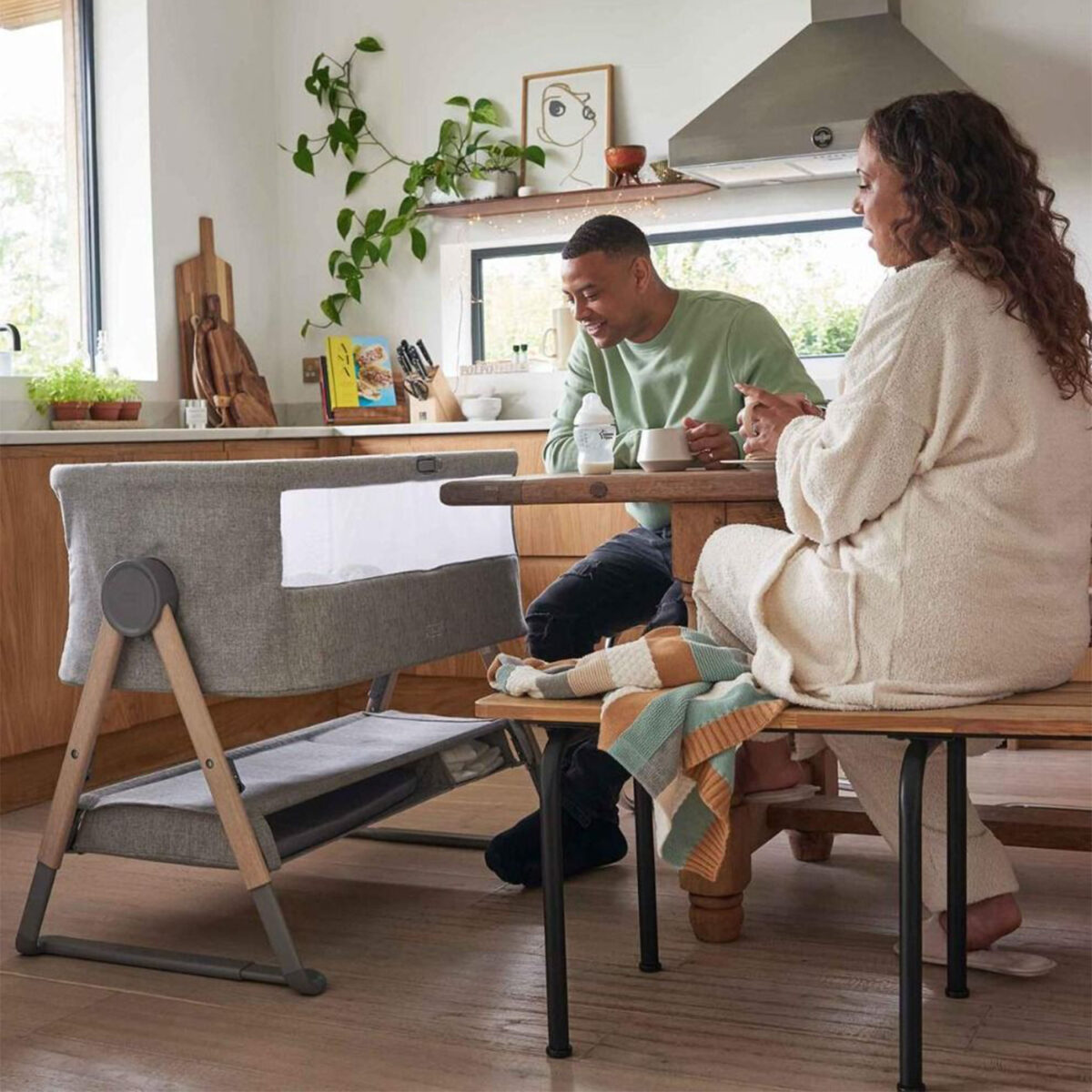 mamas and papas lua bedside crib grey 3
