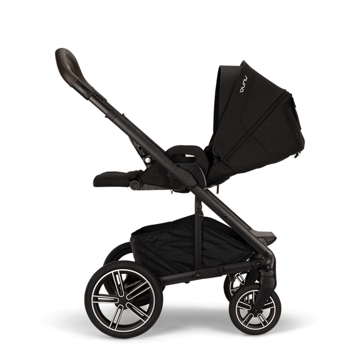 Nuna MIXX NEXT with ARRA FLEX & Base Curv - Caviar 15