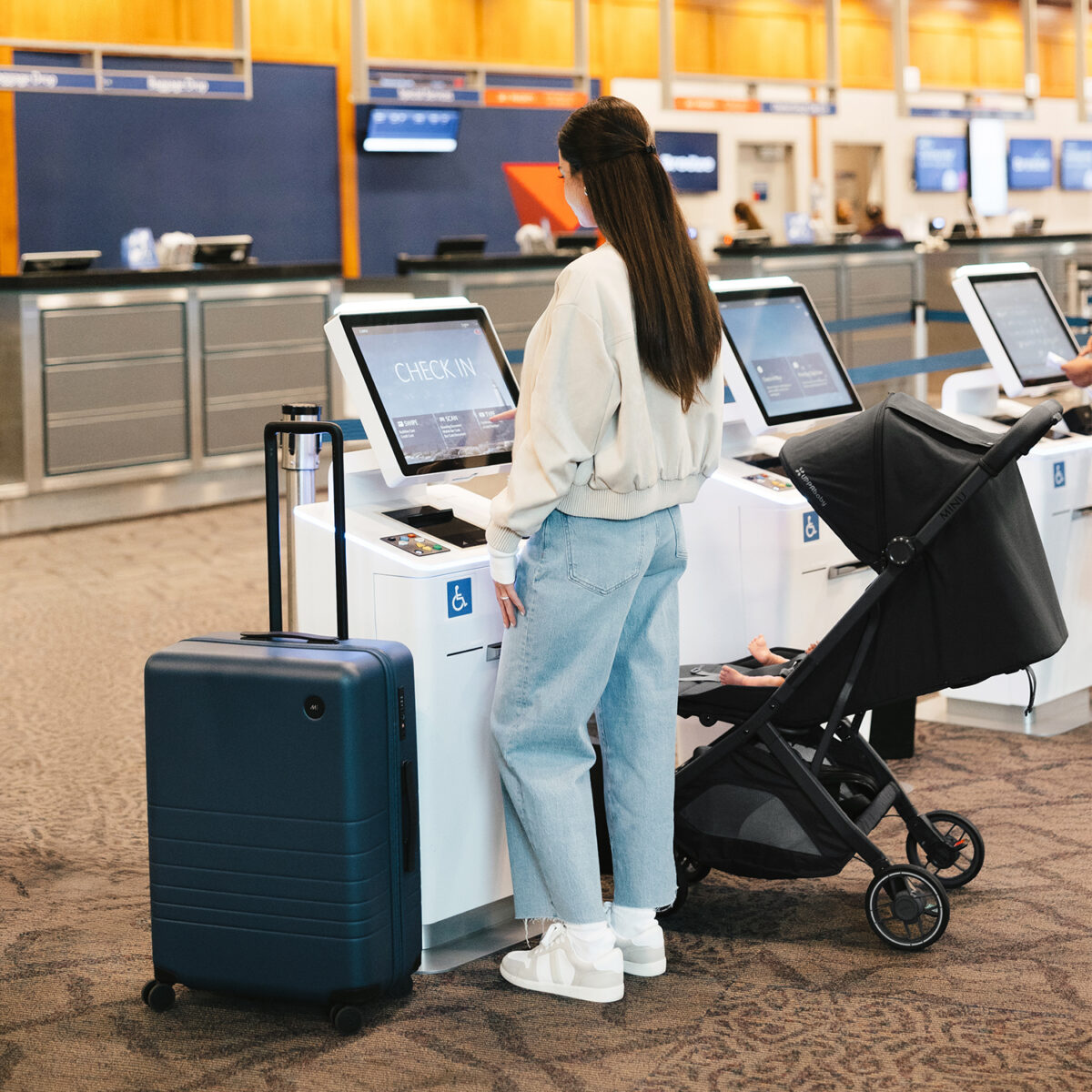 0803-MIN-JKE_Airport_612