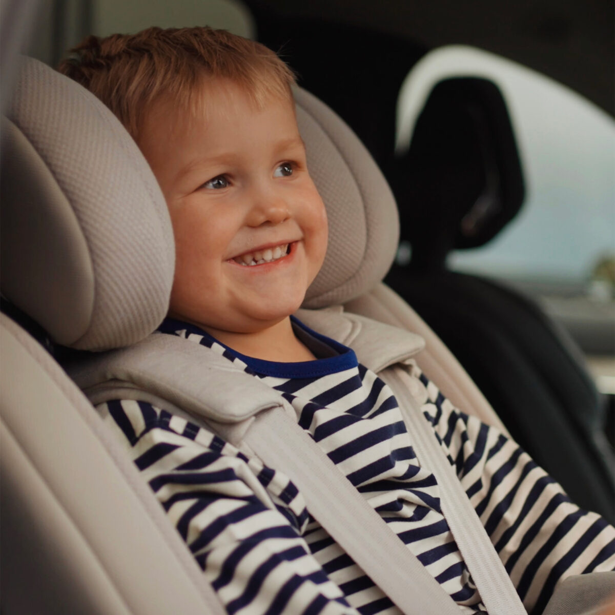 Silver Cross Approach Plus 360 and Base 360 Plus ISOFIX Base – Iconic Black 10