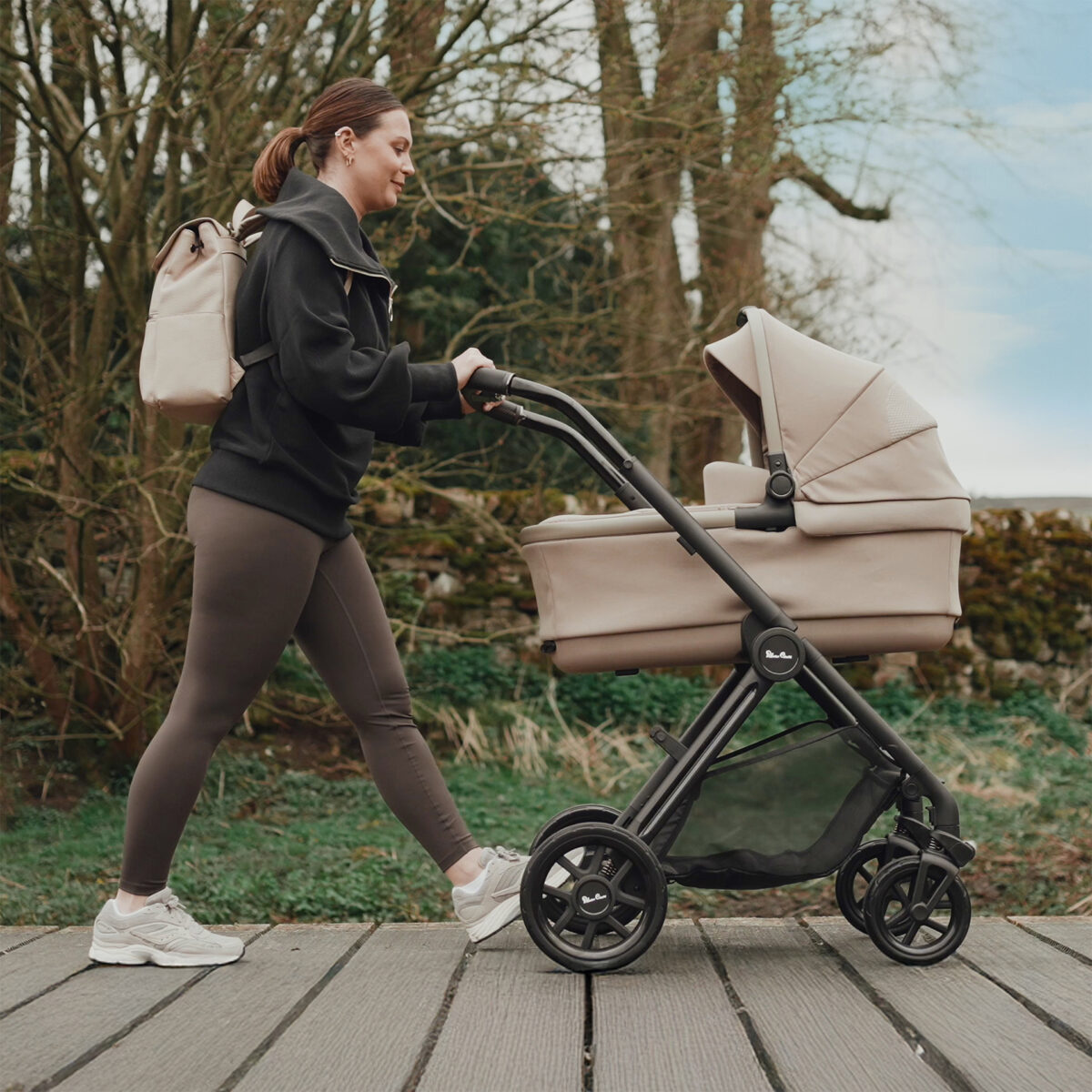 Silver Cross Reef 2 Ultimate 360 Family Bundle with Glide Plus 360, Approach Plus 360 & Plus 360 ISOFIX Base - Mocha 4