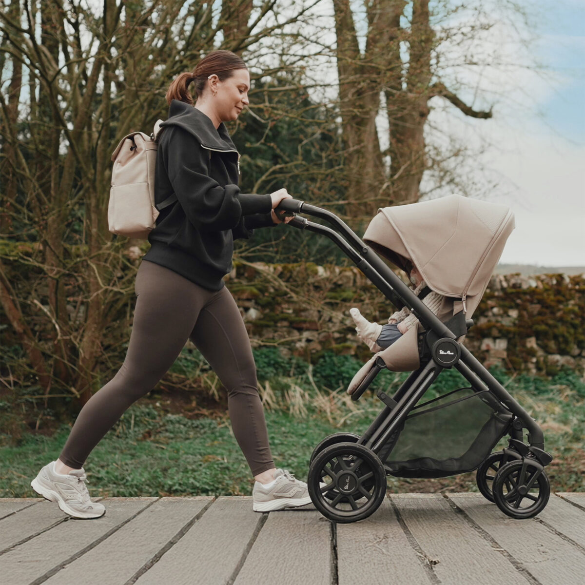 Silver Cross Reef 2 Ultimate 360 Family Bundle with Glide Plus 360, Approach Plus 360 & Plus 360 ISOFIX Base - Mocha 3
