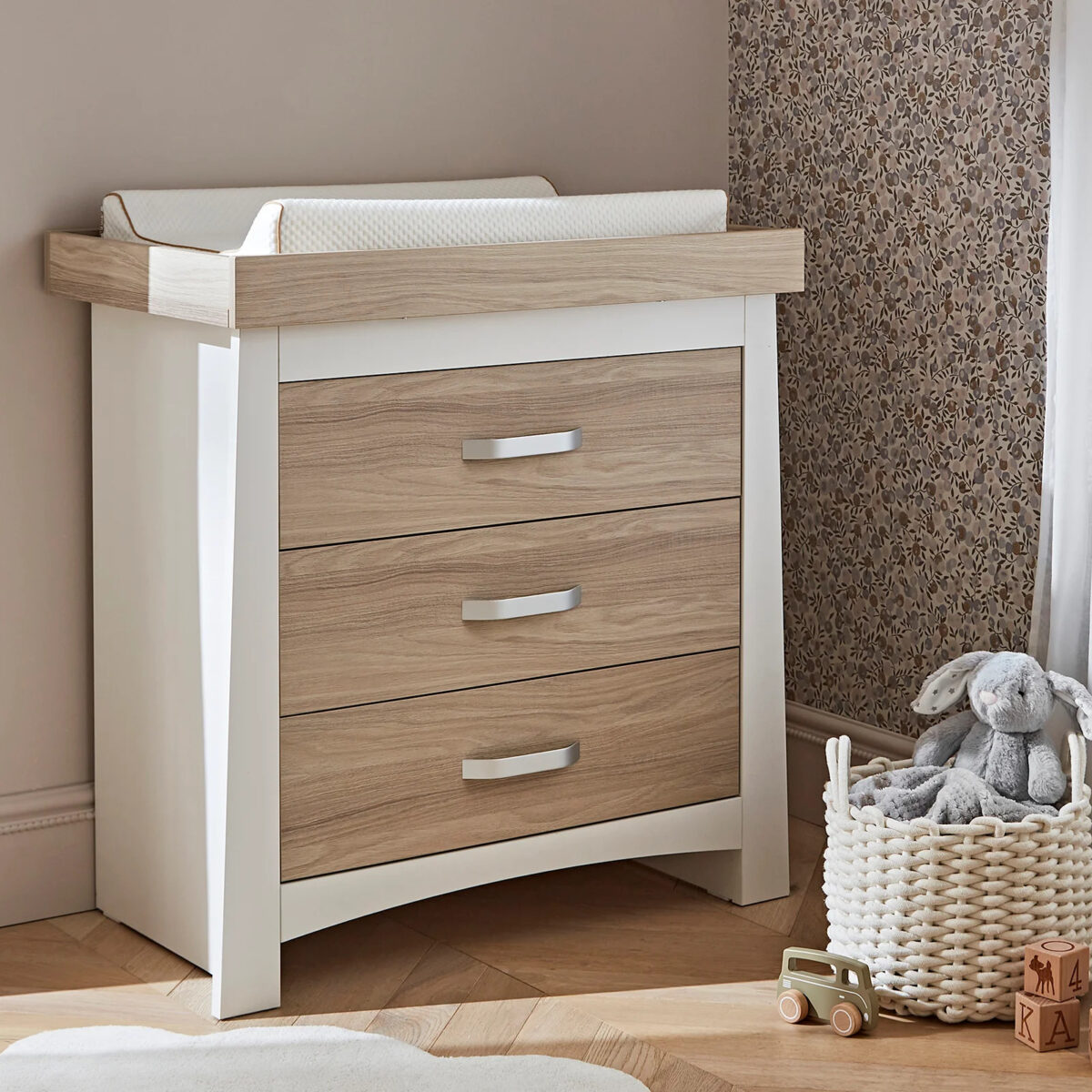 CuddleCo Ada Dresser Changer in white & ash 4