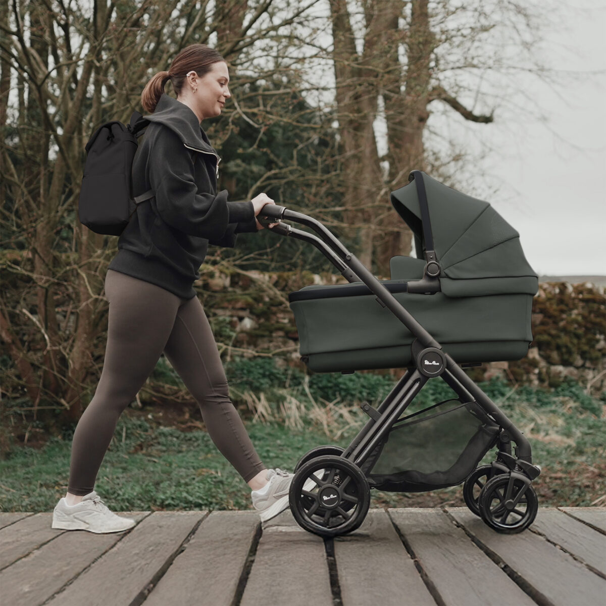 Silver Cross Reef 2 Ultimate Travel System Bundle with Glide Plus 360 Car Seat and ISOFIX Base - Pewter 2