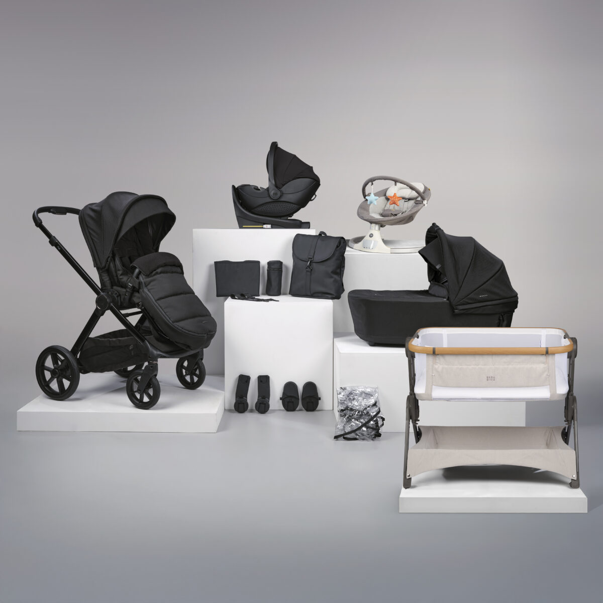 Bababing 18 Piece Raffi Complete Baby Bundle with Spin Car Seat & ISOFIX Base – Gloss Black