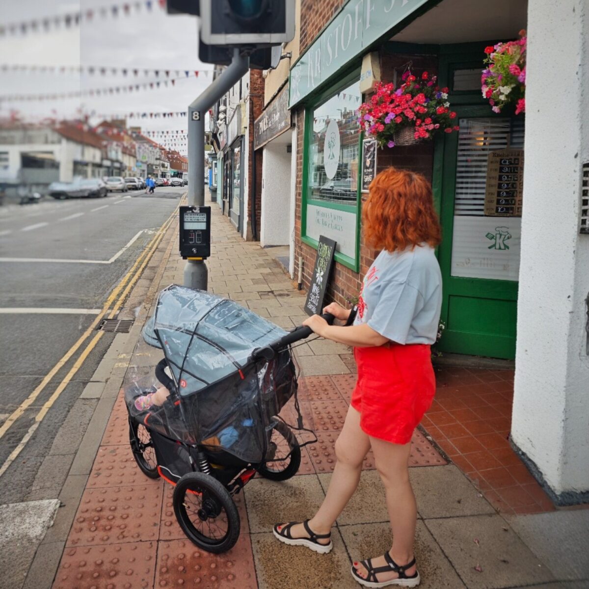 Out’n’About Nipper Single V6 Plus Pushchair