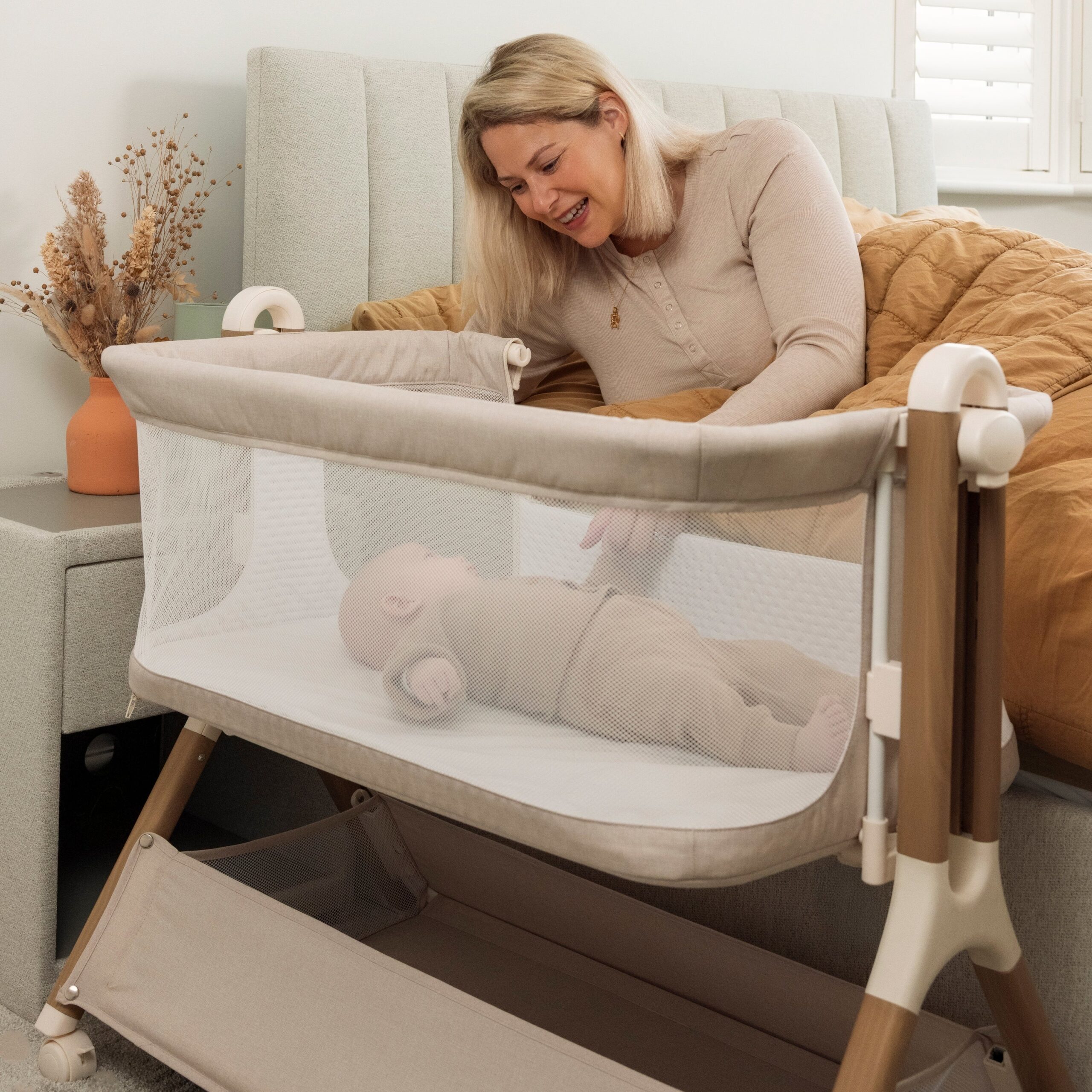 Obaby Cloud Bedside Crib - Oatmeal - Image 4