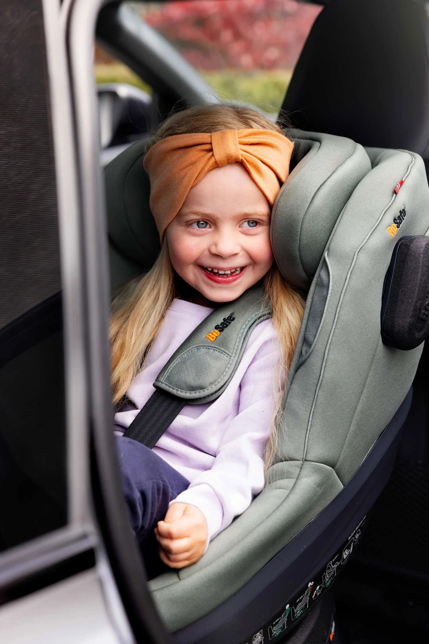 BeSafe Beyond 2 360 Car Seat - Meadow Green Soft Breeze - Image 3