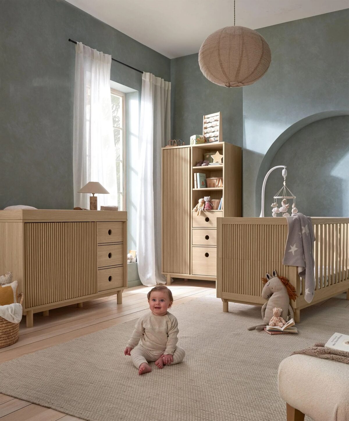Mamas and Papas Oska Wide 3 Piece Nursery Furniture Set including Cotbed, Wardrobe and Changer - Natural Oak - Image 12